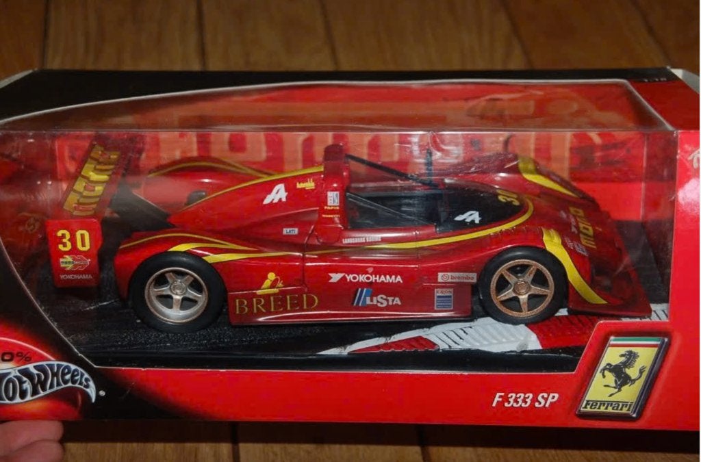1:18 FERRARI F 333 SP MOMO #30 Hotwheels inbox WRH, Verzenden, Zo goed als nieuw, Auto, Hot Wheels