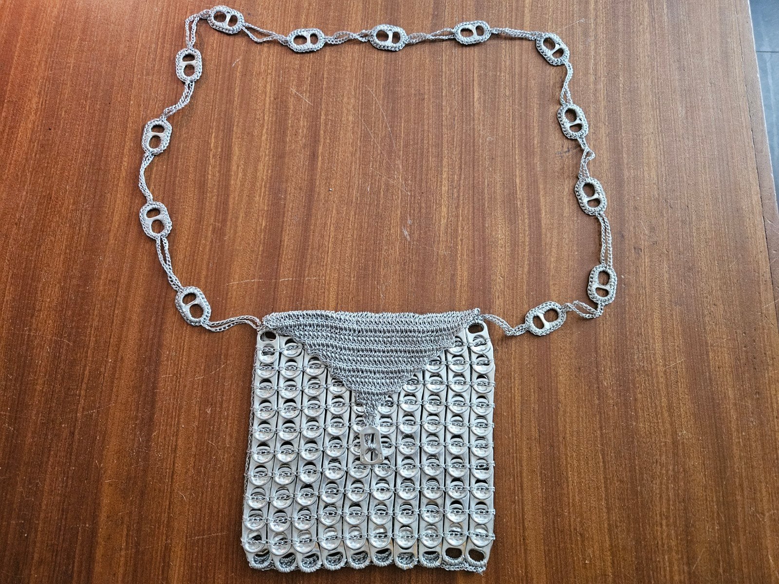 Tasje gemaakt van lipjes van blikjes, Ophalen of Verzenden, Gebruikt, Avondtasje