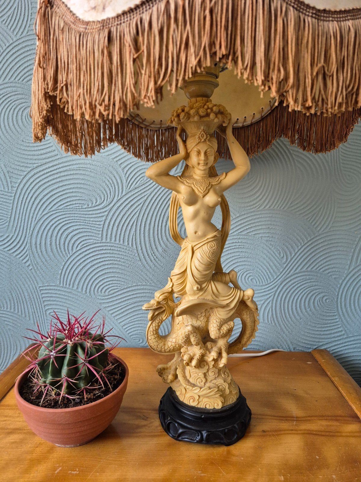 Vintage Oosterse tafellamp godin met draak., Ophalen of Verzenden