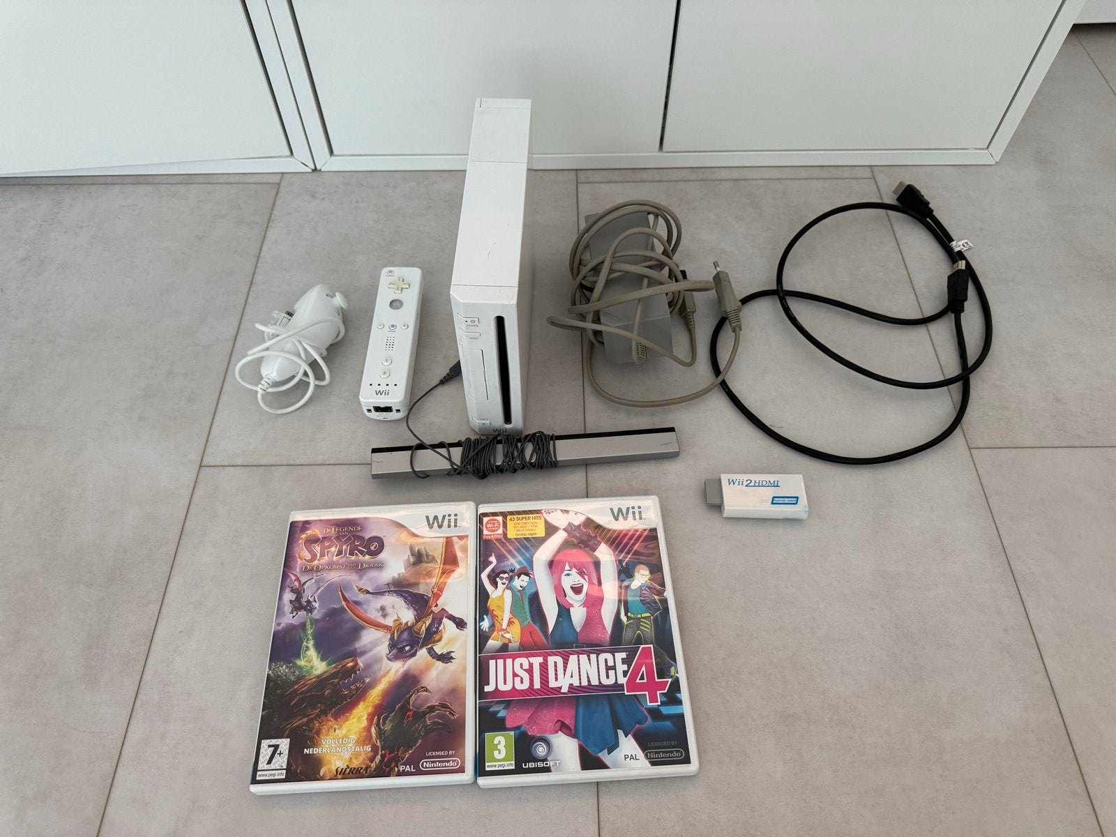 Leuke Wii set met veel spellen, Ophalen of Verzenden, Gebruikt, Met 1 controller, Met games