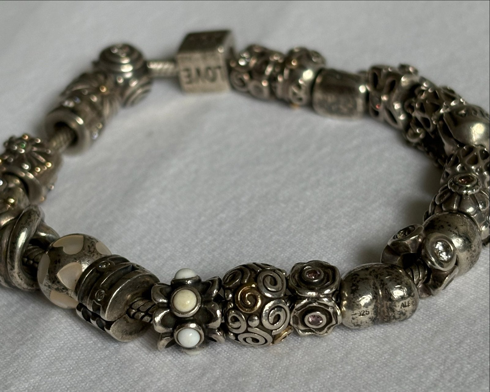 Pandora bedelarmband met diverse bedels, Sieraden, Tassen en Uiterlijk, Armbanden, Ophalen of Verzenden, Gebruikt, Zilver, Met bedels of kralen