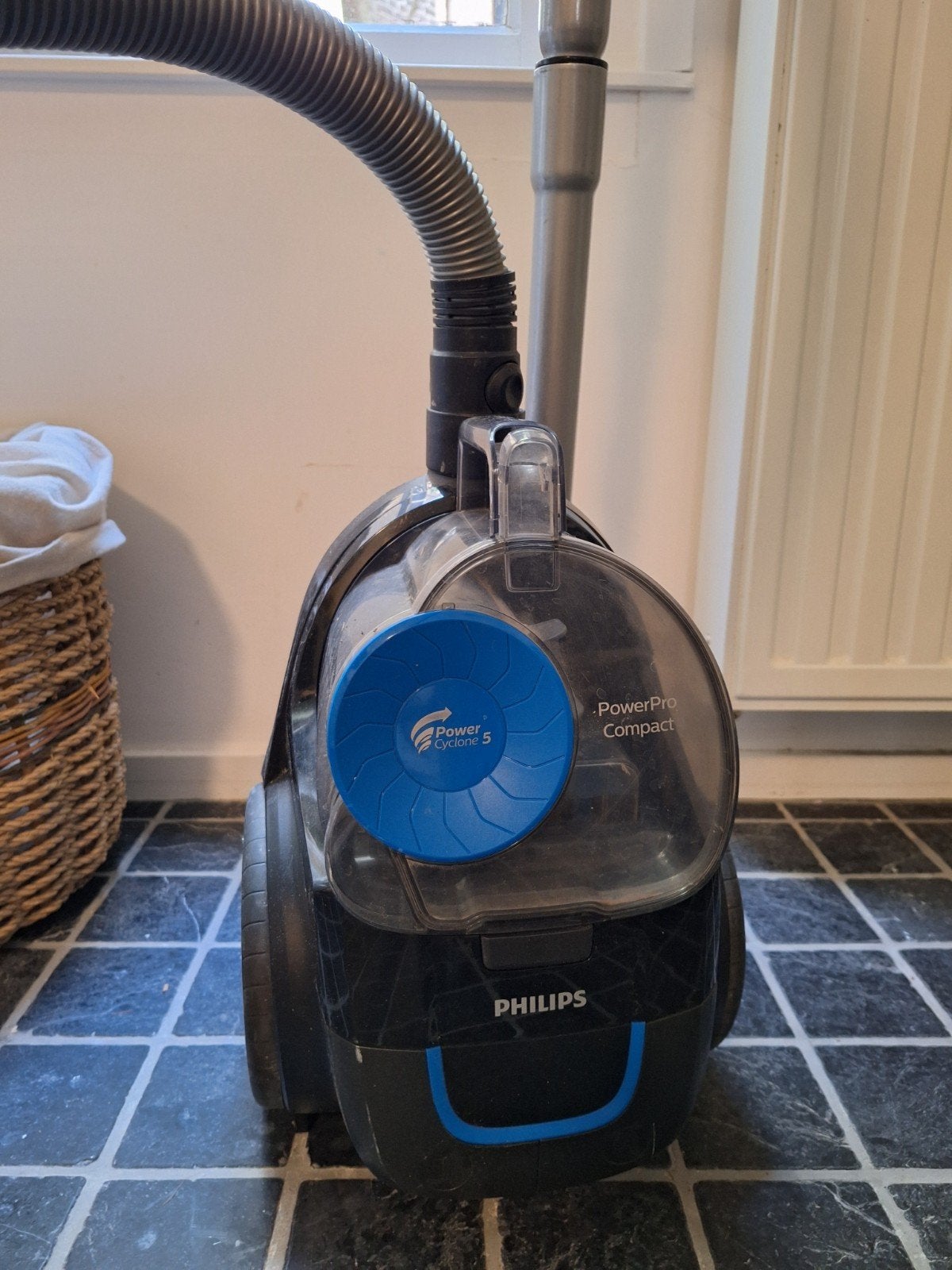 Philips PowerPro Compact stofzuiger – Power Cyclone 5, Witgoed en Apparatuur, Stofzuigers, Gebruikt, Philips, Geschikt voor harde vloeren