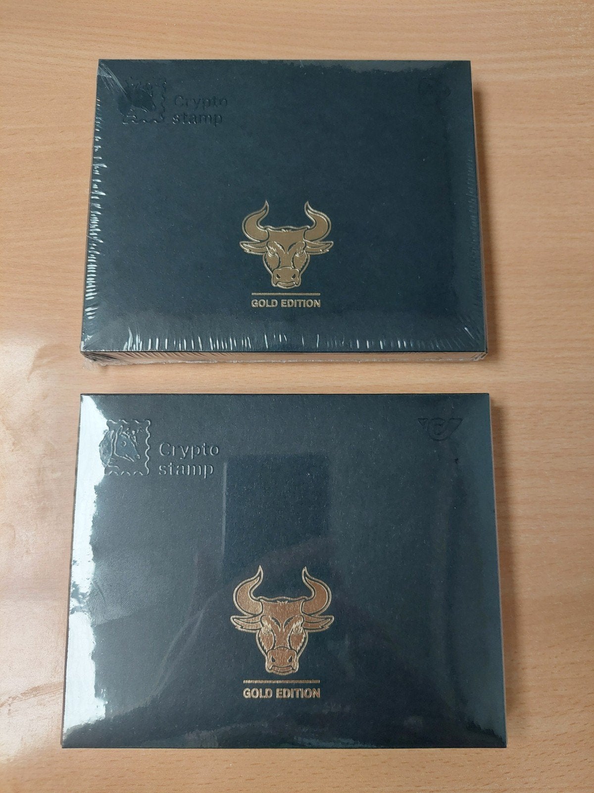 UNIQUE SET: NL + AT Crypto Stamp 1.0 GOLD Edition (Bull), Ophalen of Verzenden, Postfris