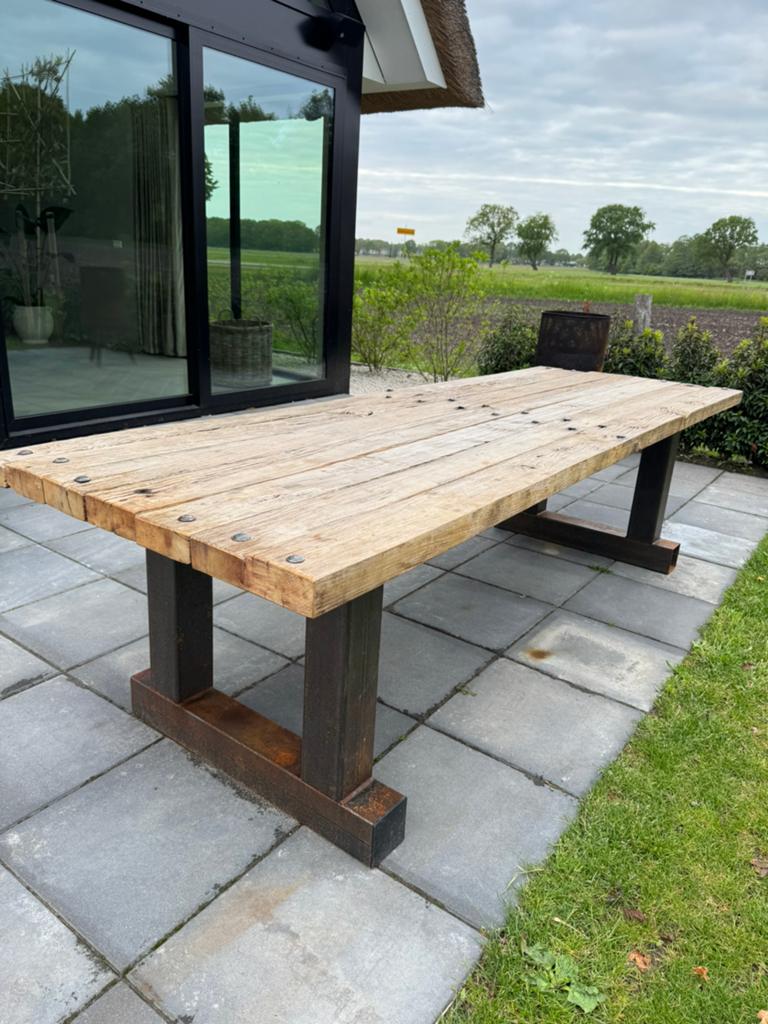 Eettafel / buitentafel, Ophalen of Verzenden, Zo goed als nieuw, Rechthoekig, Hout