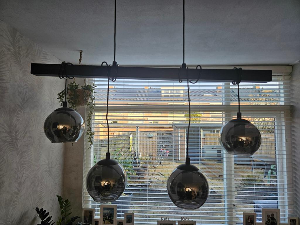 Hanglamp eetkamer met 4 rookglas bollen., Ophalen, Gebruikt, Glas, Modern, Industrieel