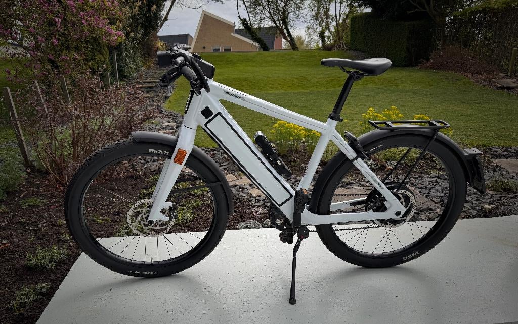Stromer ST3 Sport – Wit | Maat L | 45 km/u | Topstaat, Fietsen en Brommers, Ophalen, Zo goed als nieuw, 50 km per accu of meer
