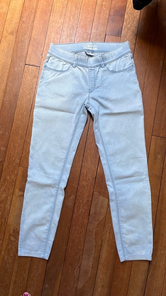 Mooie licht blauwe stretch jeans mt.S Denim1982, Kleding | Dames, Blauw, Ophalen of Verzenden, Zo goed als nieuw, W28 - W29 (confectie 36)