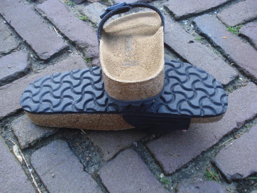 BIRKENSTOCK MADRID NIEUW 37 NU GRATIS VERZENDING PER POST, Slippers, Verzenden, Zwart, Nieuw