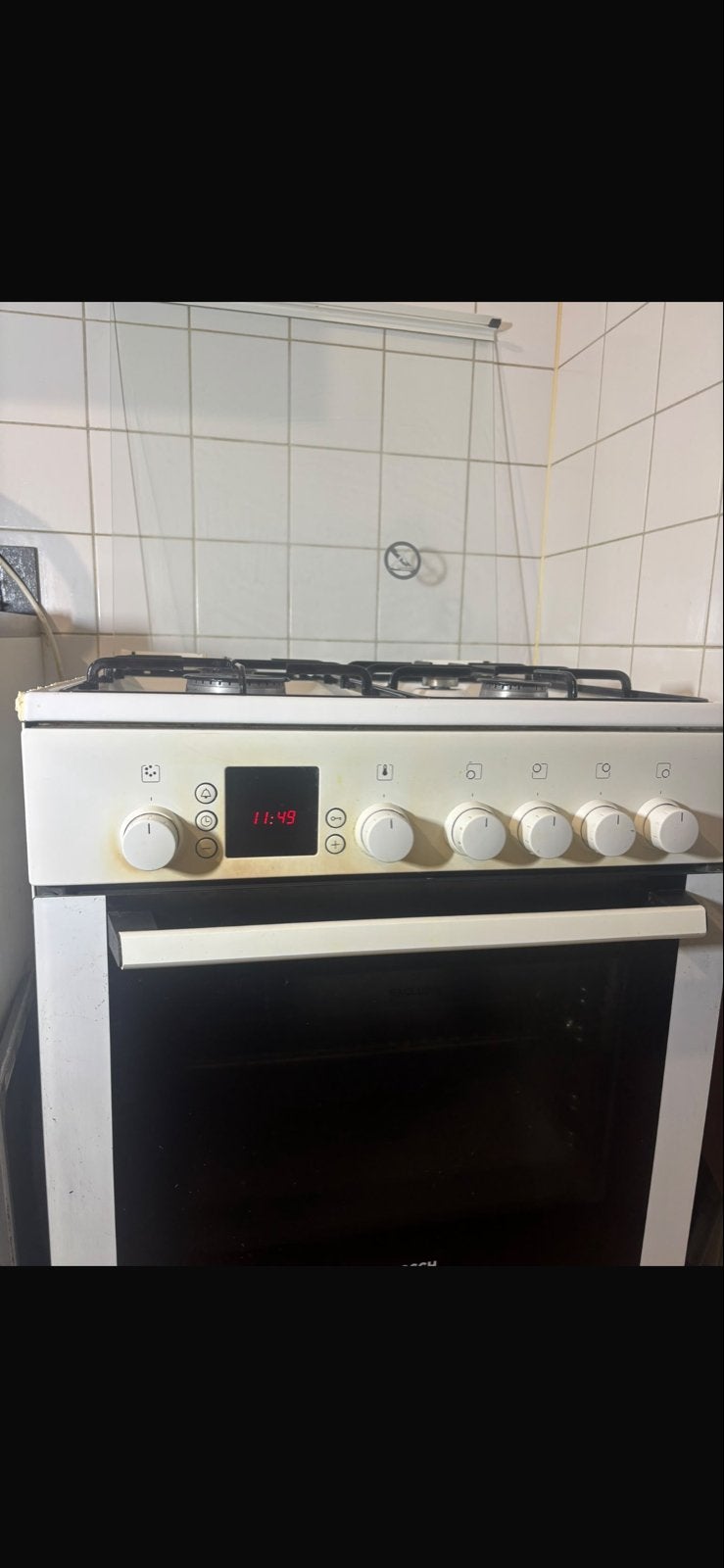 Bosch Gasfornuis met Oven - Wit, 4 Pitten, Gebruikt, Hete lucht, 60 cm of meer, Gas