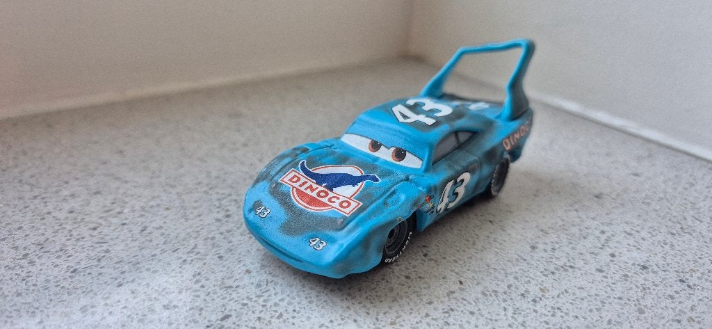 Disney Pixar Cars Damaged “The King”, Ophalen of Verzenden, Zo goed als nieuw