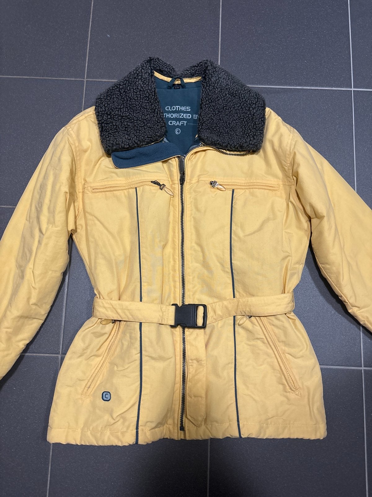 Gele Craft Ski Jas met Bontkraag en Riem, Ophalen of Verzenden, Gedragen, Maat 36 (S), Jack
