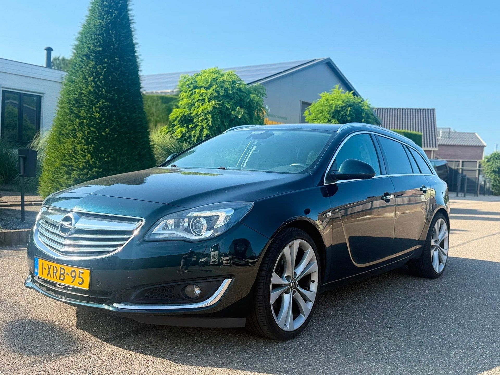 Opel Insignia Sports Tourer 2.0D Bi-Turbo Cosmo 2014 Navi/Cl, Euro 5, 4 cilinders, Automatische klimaatregeling, 1700 kg