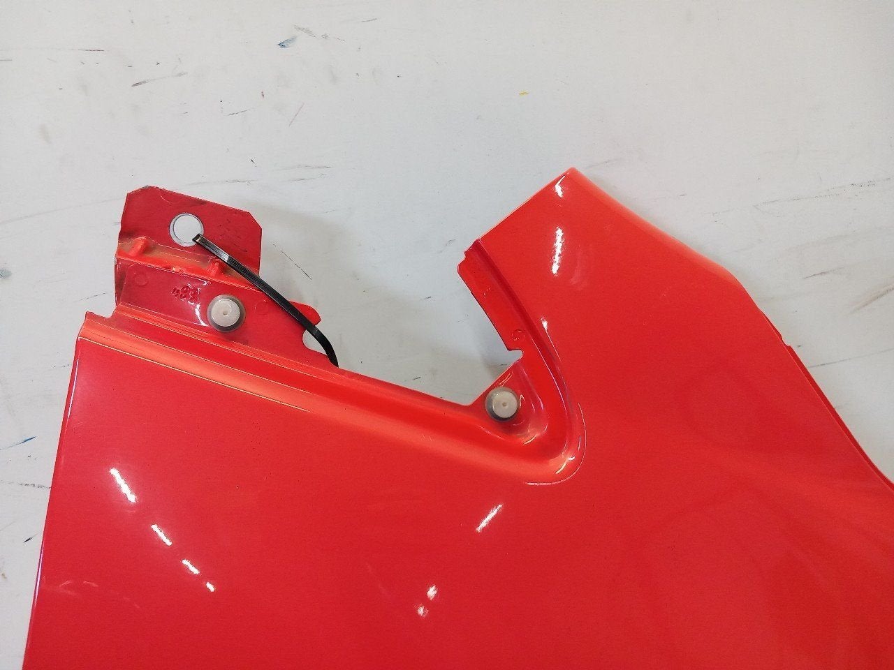 Spatbord rechts voor Ford Ka, Onderdelen@venauto.nl, Van der Ven Autorecycling B.V., Gebruikt, Ettenseweg 76, 4706 PB Roosendaal, The Netherlands