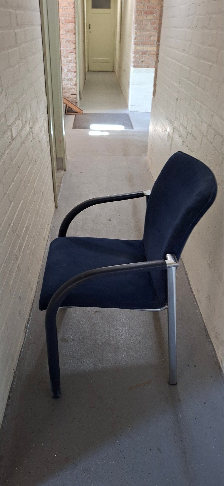 Leolux Stoelen - Set van 4 in Blauw, Ophalen, Gebruikt, Blauw, Metaal