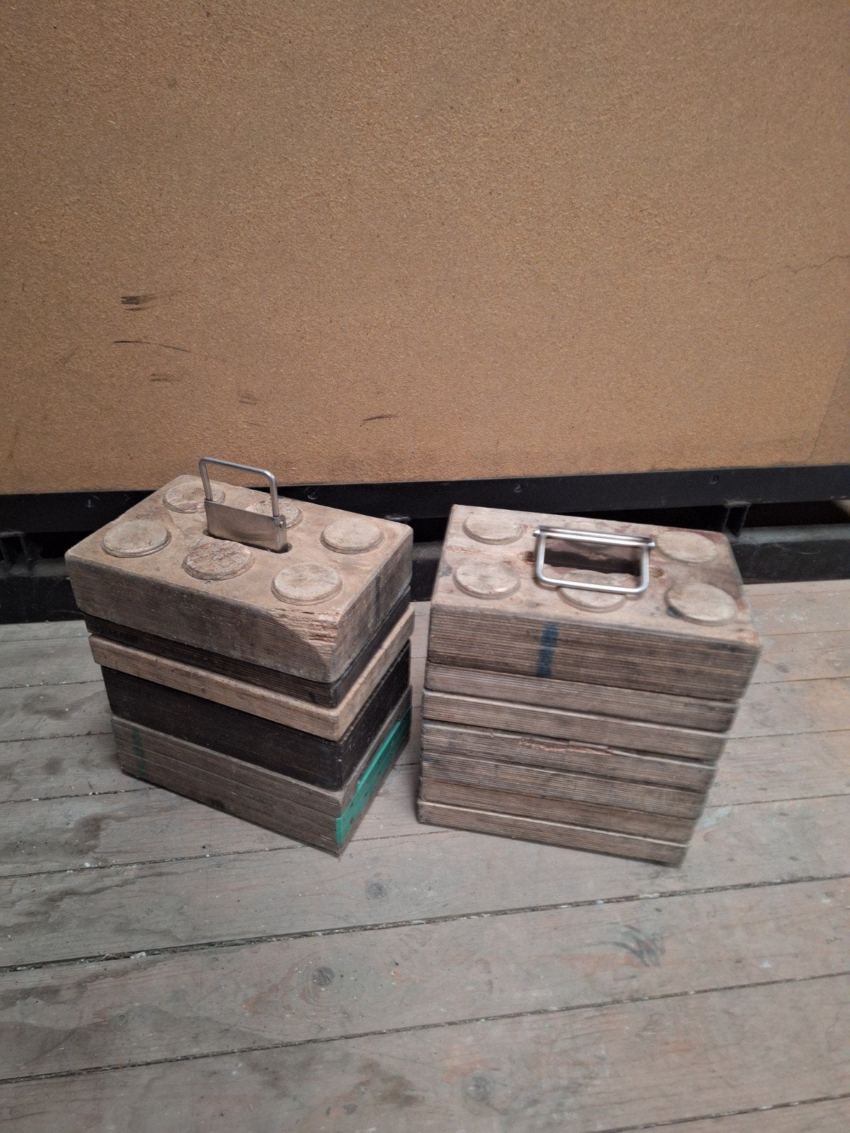 2x Tray Stophout en trappeziumblokken., Doe-het-zelf en Verbouw, Ophalen, Gebruikt