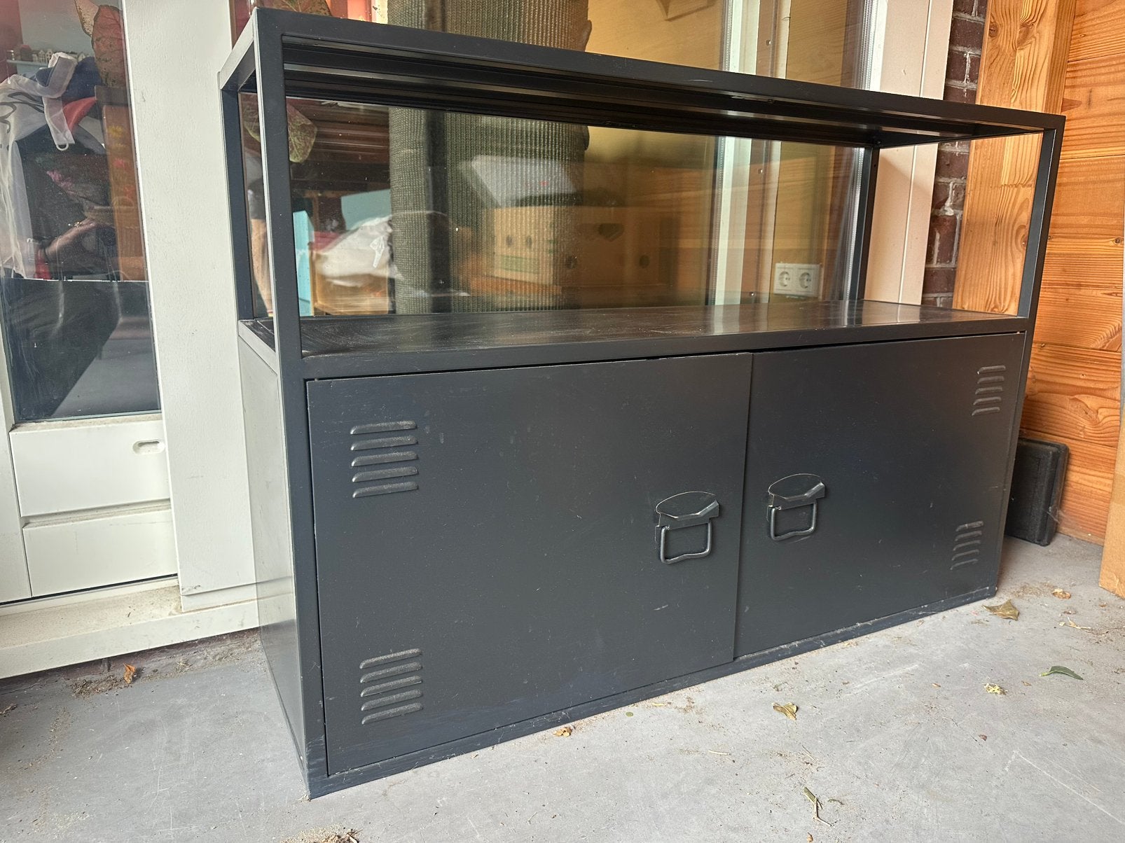 Industriele kast, Ophalen, Gebruikt, 25 tot 50 cm, 100 tot 150 cm