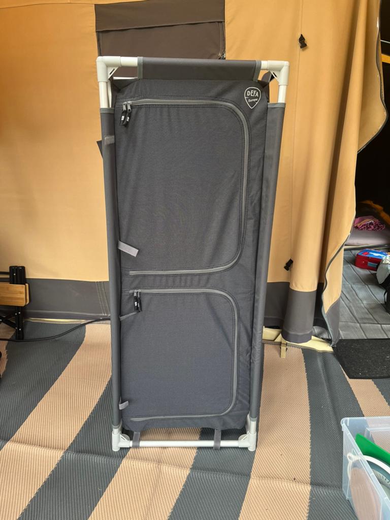 Defa schuine camping kast, Ophalen, Zo goed als nieuw, Campingkast