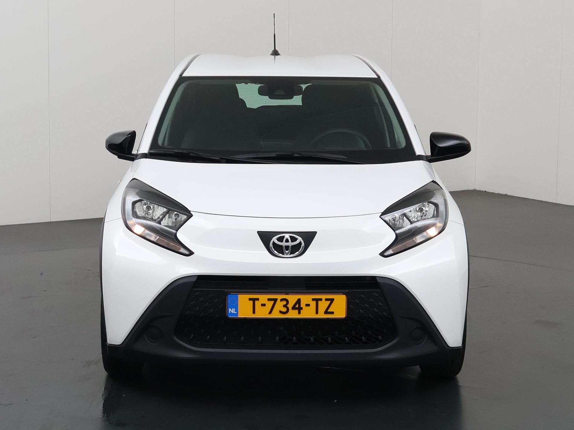 Toyota Aygo X 1.0 VVT-i MT Play | Cruise Control Adaptief |, Auto's, Dealer onderhouden, Stof, Gebruikt, 920 kg