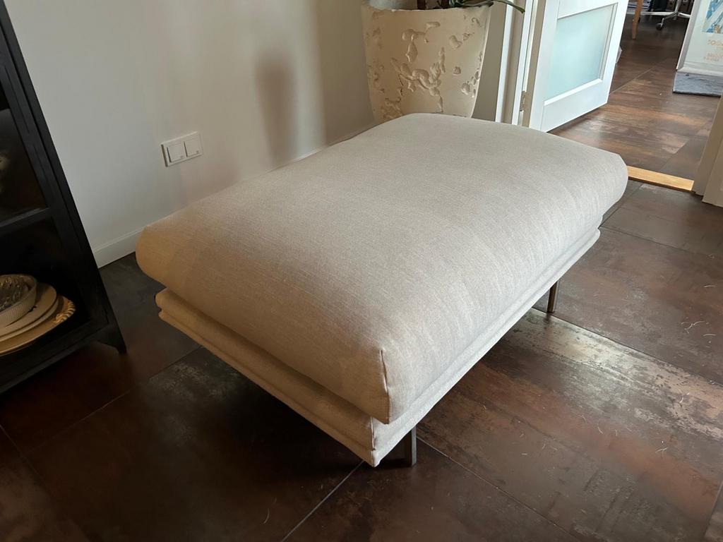 Moderne stoffen poef/voetenbank/hocker Bolia - grijs, Ophalen, 75 tot 100 cm, Zo goed als nieuw, Stof