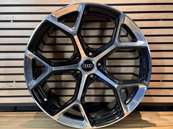 22 inch Audi Q5 Q7 Q8 RS6 10x22 et20, Auto-onderdelen, Banden en Velgen, Niet ingevuld, Velg(en), 285 mm, Niet ingevuld