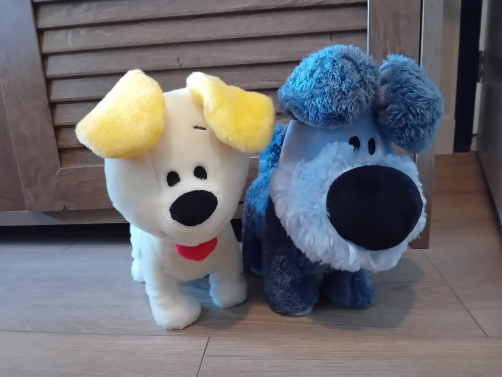 Pratende Woezel en Pip knuffels - Zo goed als nieuw, Kinderen en Baby's, Speelgoed | Knuffels en Pluche, Overige merken, Met geluid