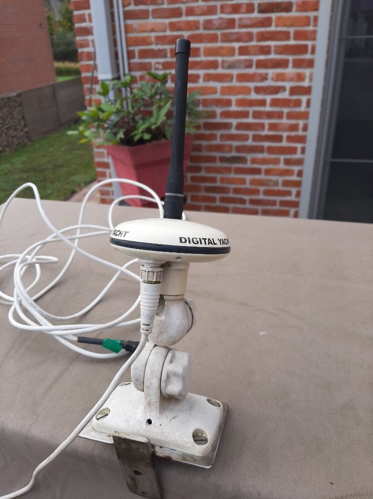 Digital Yacht antenne, Ophalen of Verzenden, Gebruikt, Communicatie
