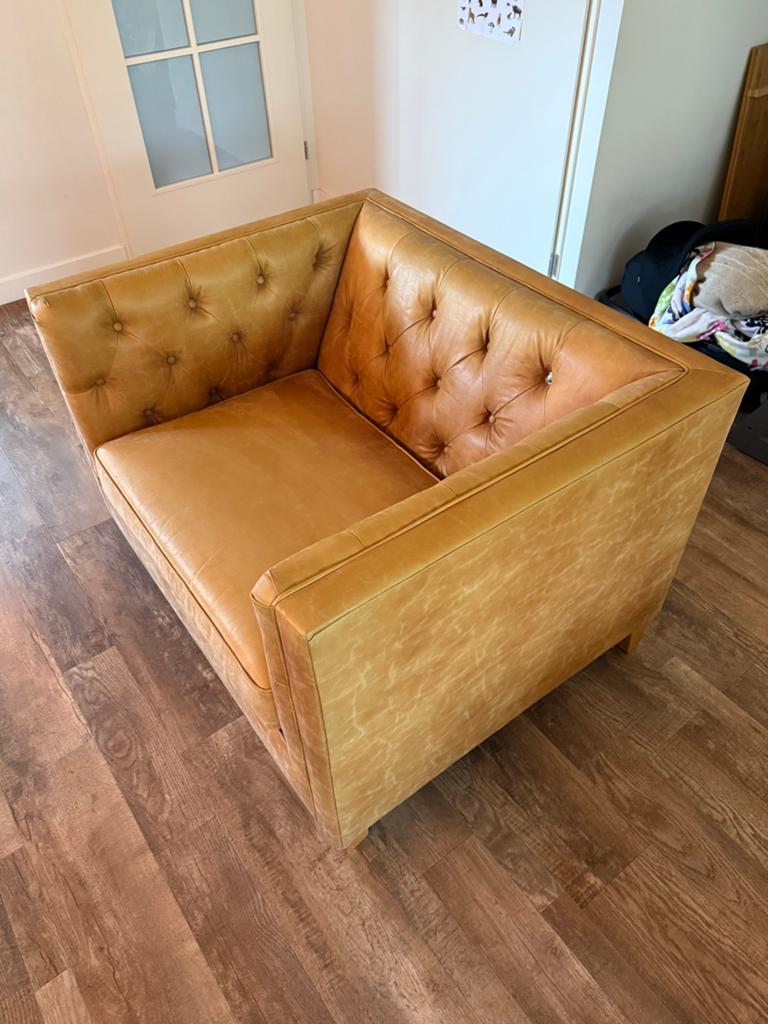 Rivièra Maison Bruin 1,5-zits bank (Love Seat), Ophalen, Gebruikt, 75 tot 100 cm, Leer