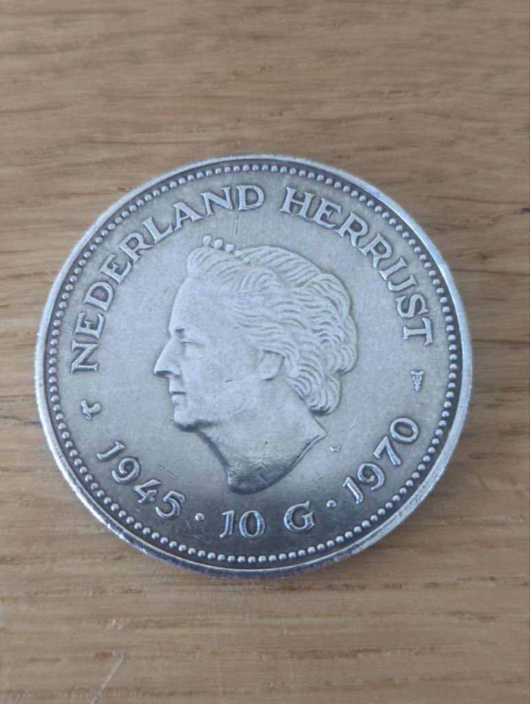 Zilveren 10 gulden 1970 Juliana Nederland herrijst, Postzegels en Munten, Ophalen of Verzenden, Koningin Juliana, 10 gulden