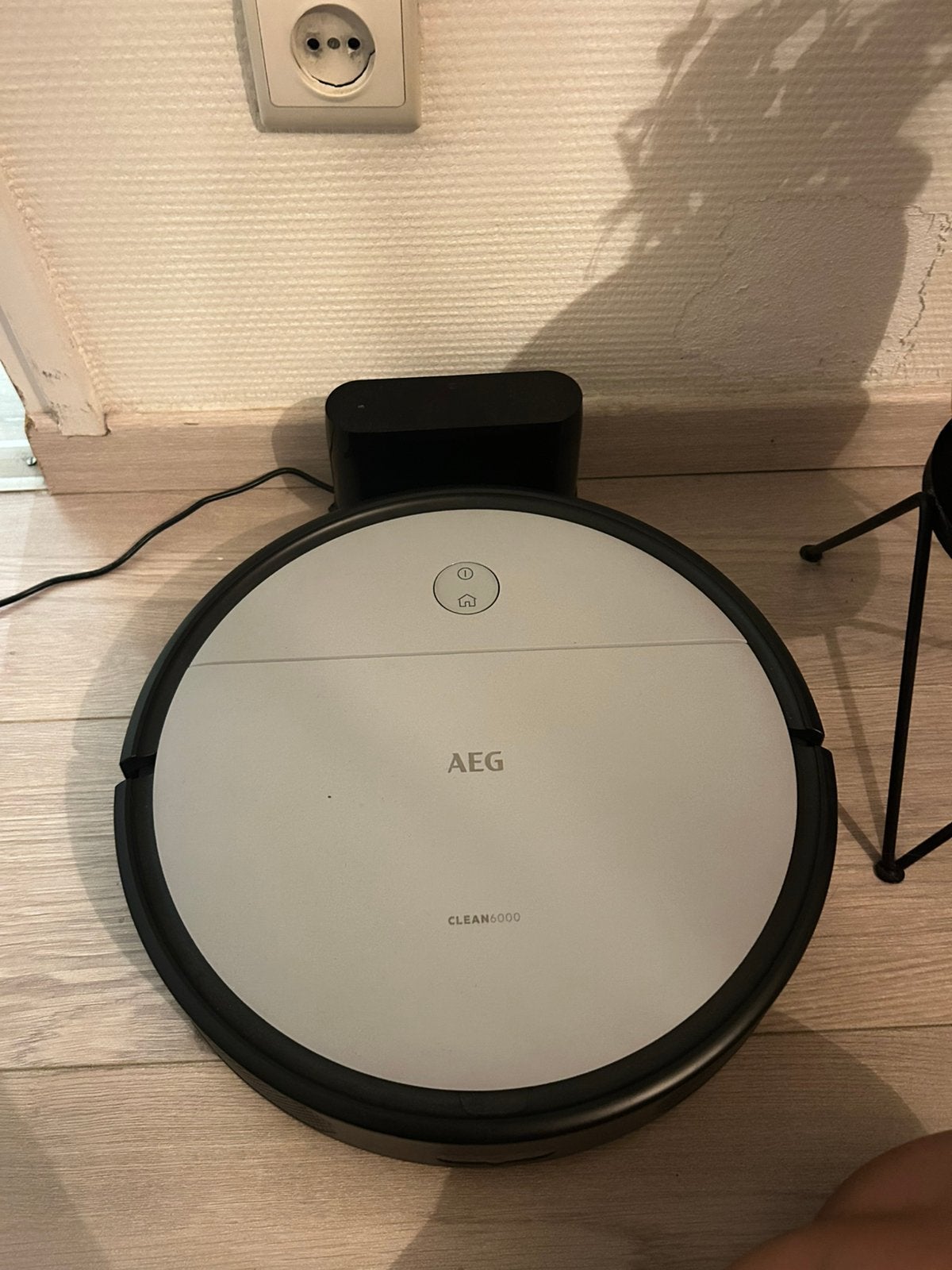 Foto 2 van Gratis af te halen Robot Stofzuiger AEG
