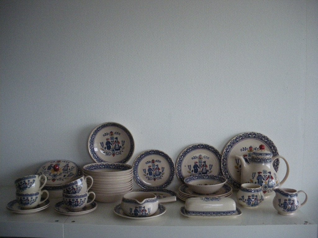 Johnson Brothers Old Granite Hearts & Flowers servies, Huis en Inrichting, Ophalen of Verzenden, Zo goed als nieuw, Bord(en), Overige stijlen