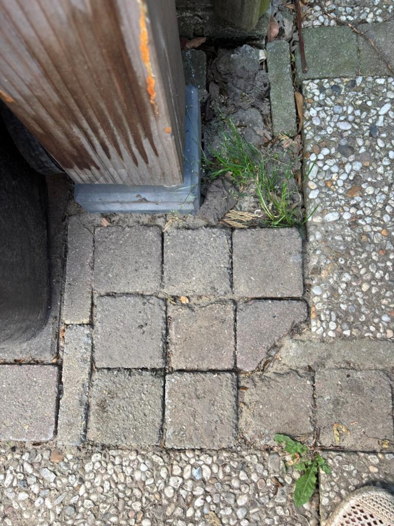 Vierkantje 10 x 10, Ophalen, Zo goed als nieuw, Beton, Klinkers