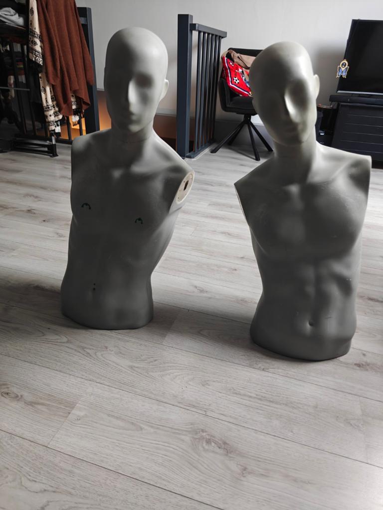 2x mannequin torso €25 per stuk, Ophalen of Verzenden