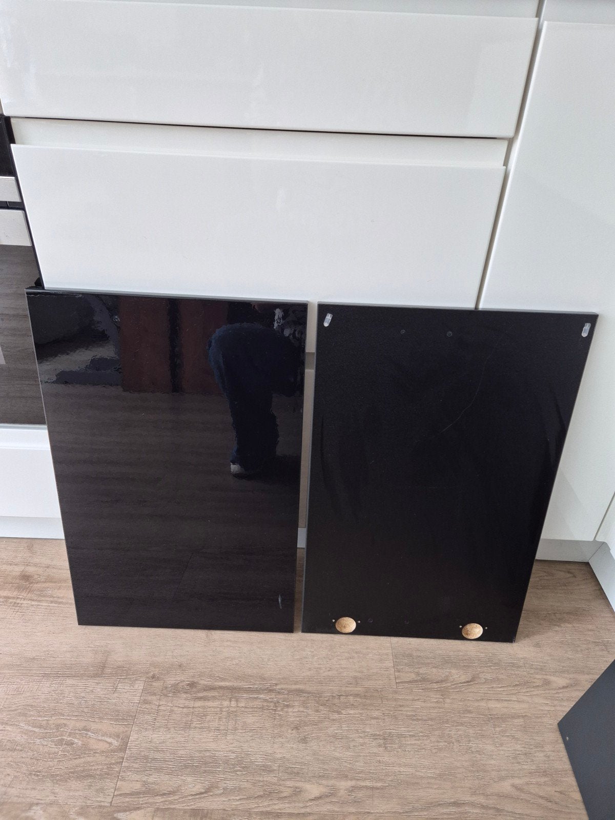 2 Besta kastdeuren hoogglans zwart 60 x 38cm, Huis en Inrichting, Ophalen