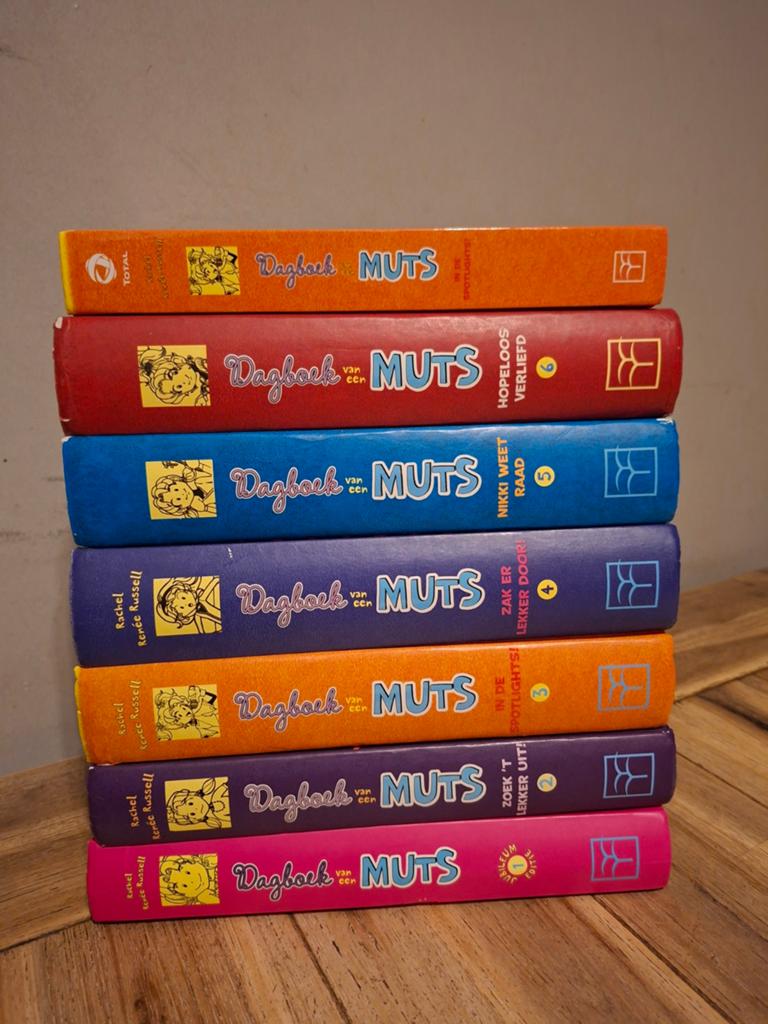 Dagboek van een muts boeken. 1-6 met in de spotlights, Ophalen of Verzenden, Zo goed als nieuw