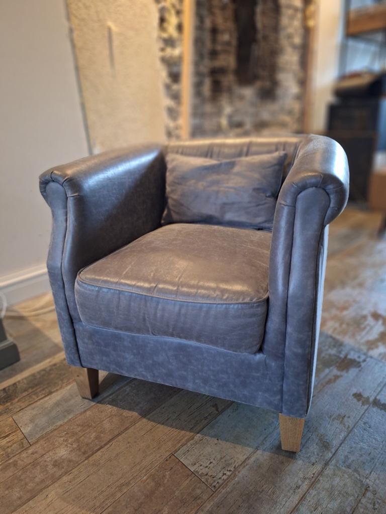 Riviera Maison Fauteuil - Comfortabel en Stijlvol, Huis en Inrichting, Ophalen, Landelijk, Modern, Comfort, 75 tot 100 cm, Zo goed als nieuw