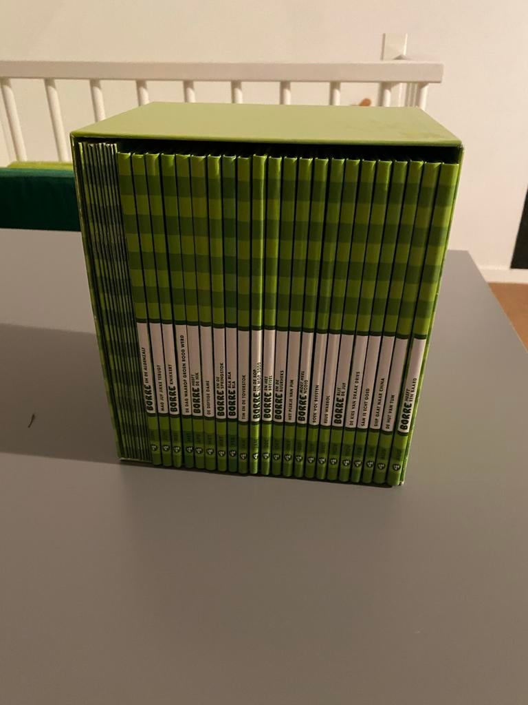 Borre leesclub complete serie 22 boeken + 11 clubbladen, Ophalen of Verzenden, Zo goed als nieuw, Fictie algemeen