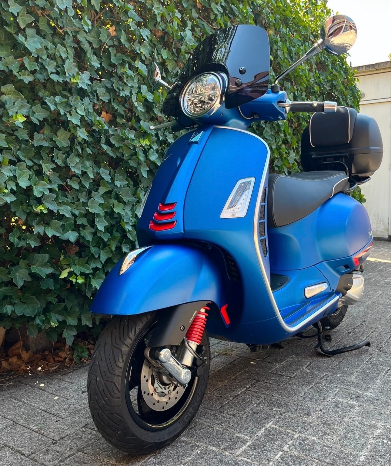 Vespa GTS Super 300 Akrapovic Mat Blauw, Scooter, 300 cc, Gebruikt, Particulier