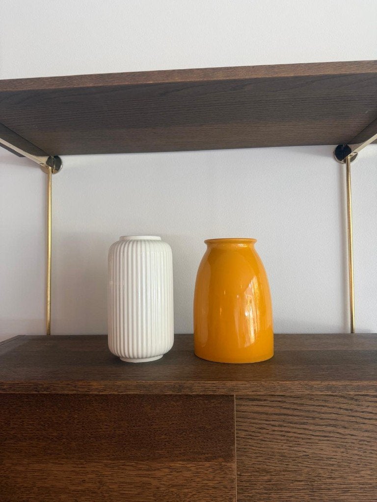 IKEA Vazen Set: Wit Geribbeld & Oranje Glanzend, Ophalen, Met patroon/structuur, Wit, 25 cm