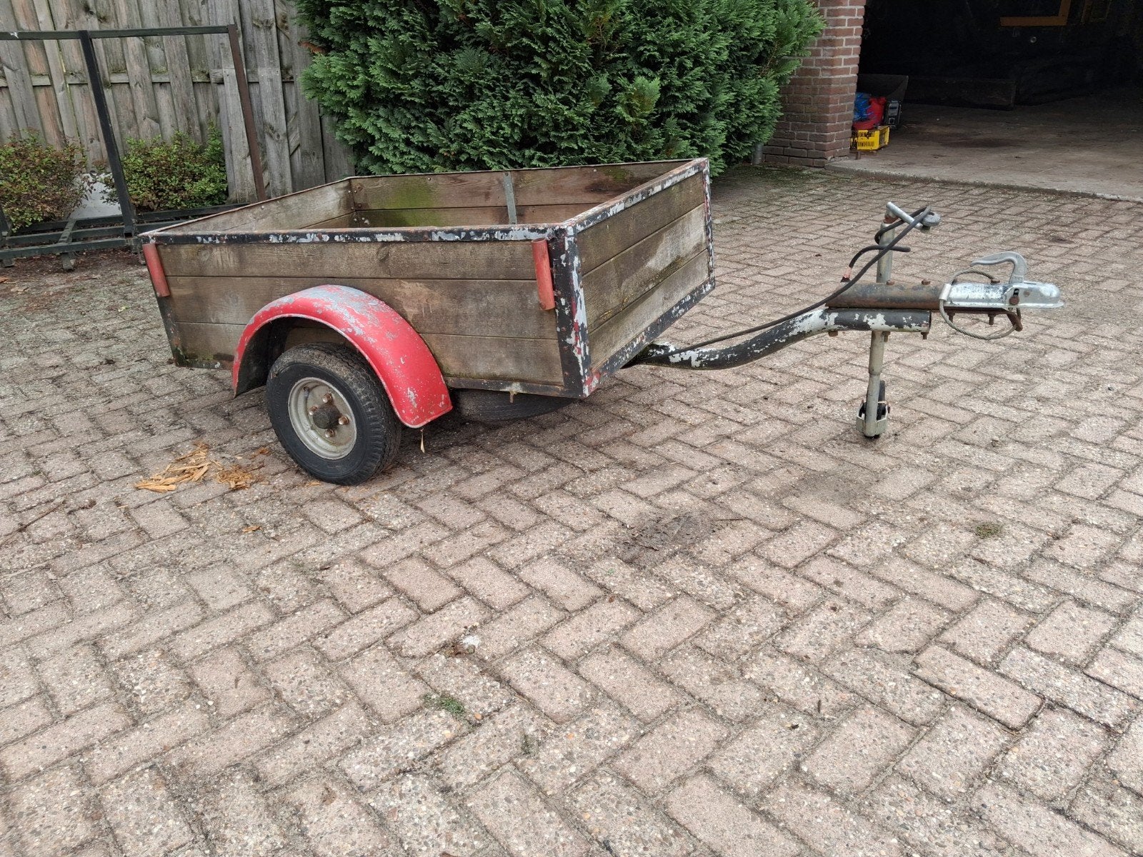 Kleine aanhanger enkelasser, Ophalen, Gebruikt