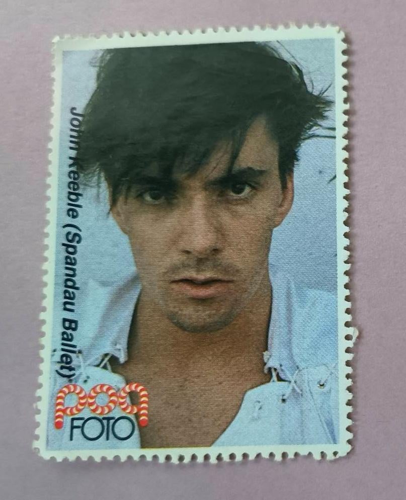 Popfoto zegel Spandau Ballet (John Keeble), Ophalen of Verzenden, Foto of Kaart