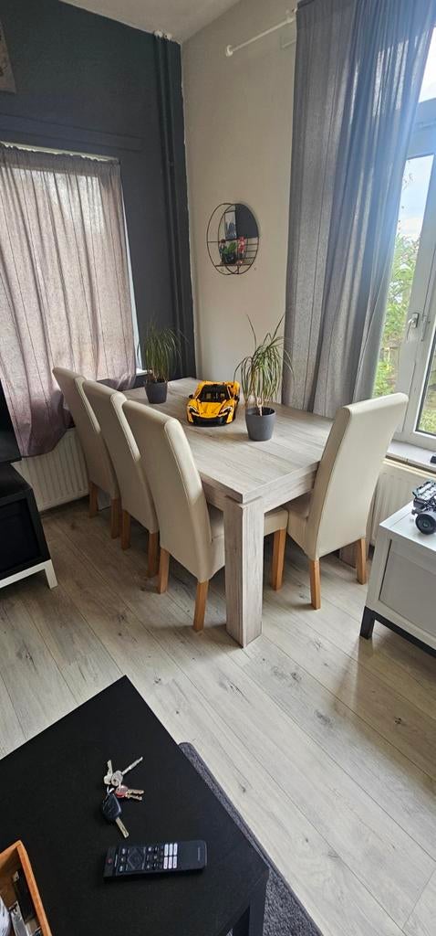 Gratis eettafel met 6 stoelen, Ophalen of Verzenden, Gebruikt, Vijf personen of meer