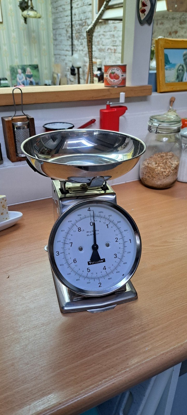Mooie onbeschadigde keukenweegschaal tot 4 kg, Minder dan 10 kg, Keukenweegschaal, Ophalen of Verzenden, Zo goed als nieuw