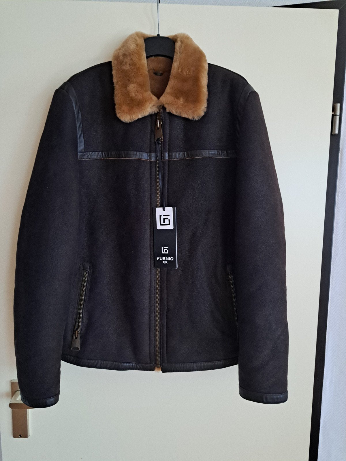 Nieuwe chocoladebruine schapenvacht jas, Kleding | Heren, Bruin, Nieuw, Ophalen of Verzenden, FURNIQ UK