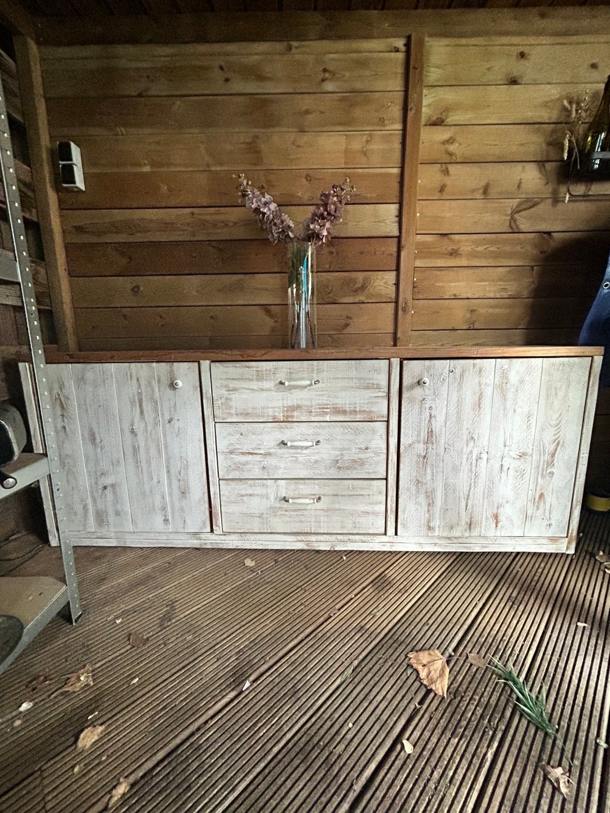 Te koop prachtige zware steigerhouten dressoir/ kast., Ophalen, Zo goed als nieuw, 25 tot 50 cm