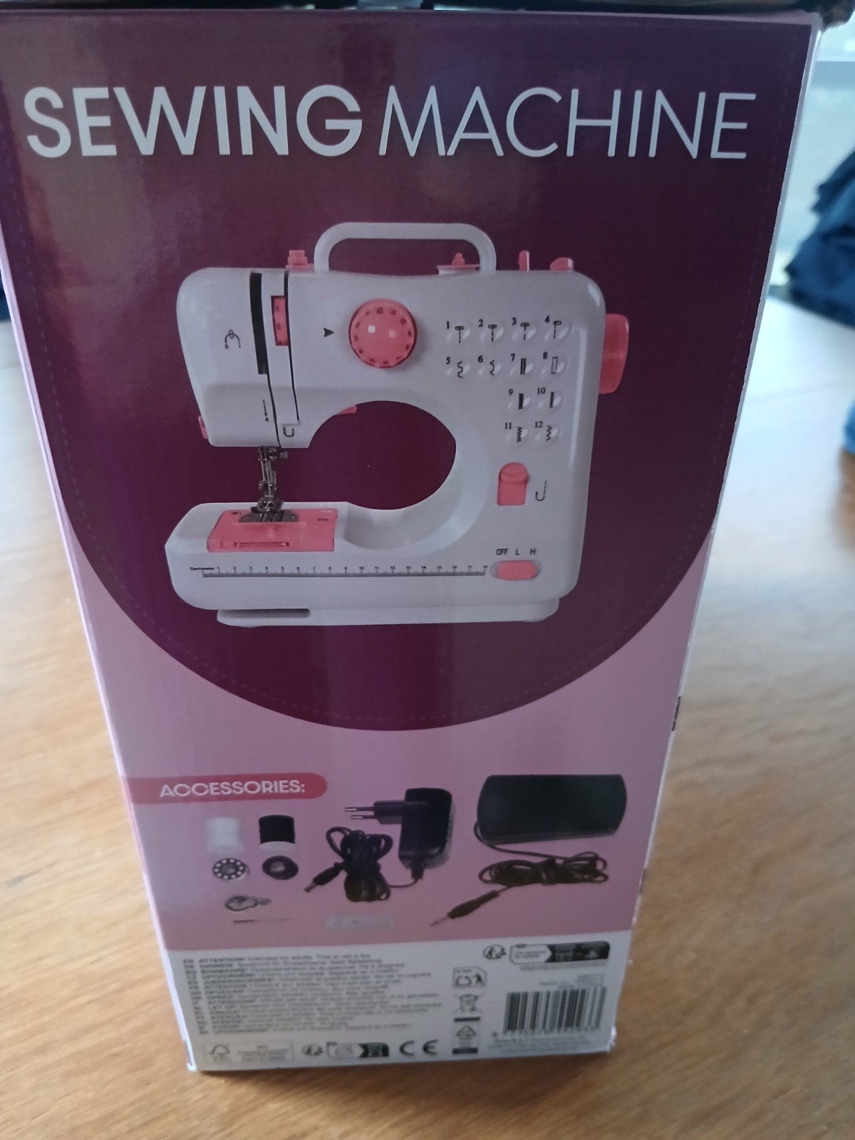 Eenvoudige naaimachine. SEWING machine, Ophalen of Verzenden, Nieuw, Naaimachine, Overige merken