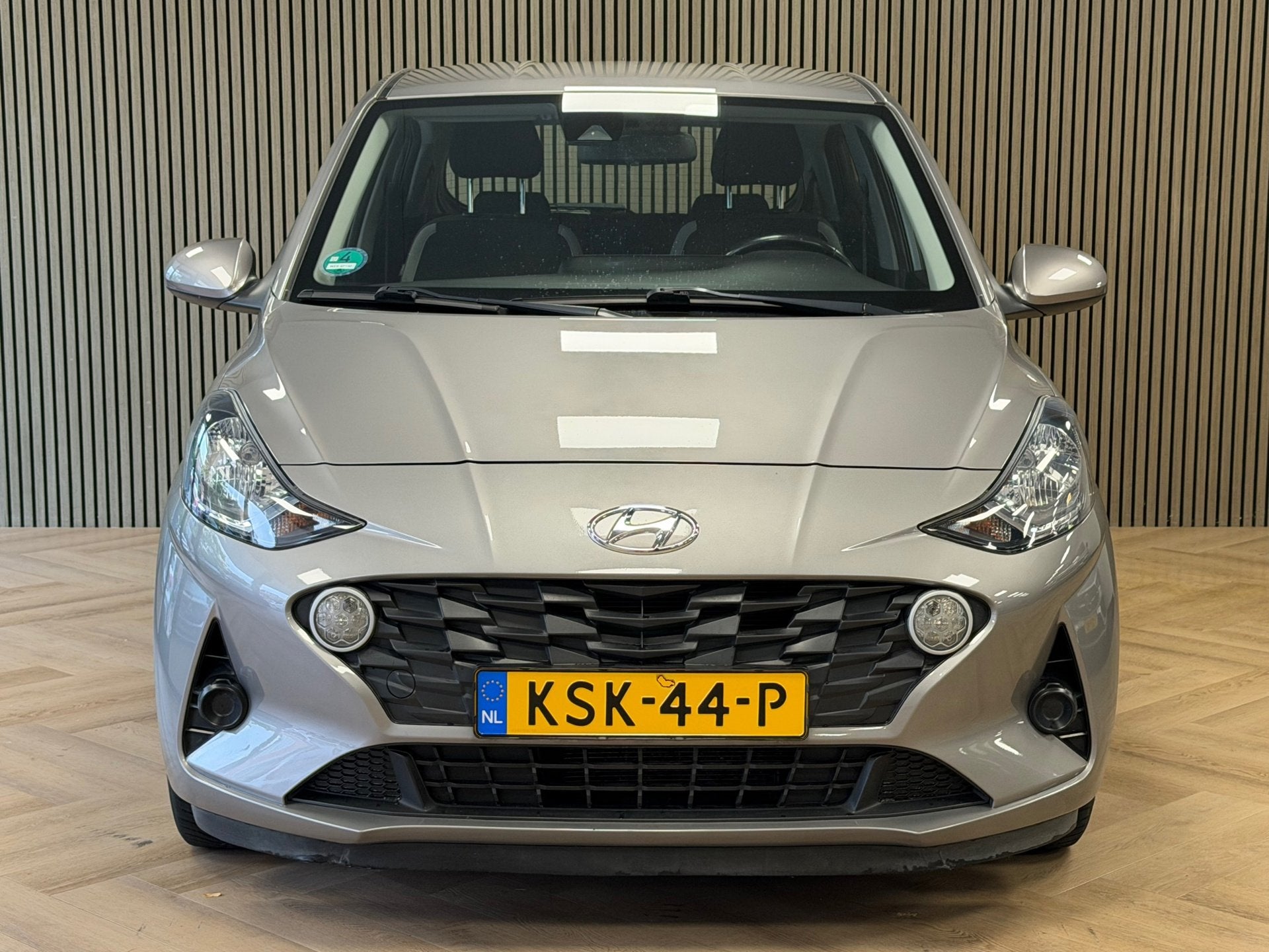 Foto 2 van Hyundai I10 1.0 Comfort AIRCO LANE-ASSIST BLUETOOTH STOEL-ST