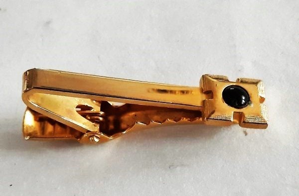 Triangle dasklem dasclip, verguld, met donker steentje, Ophalen, Nieuw