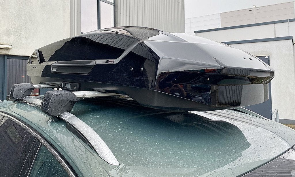 Te huur - Thule Motion 3 L Gloss black dakkoffer, Auto diversen, Ophalen, Nieuw
