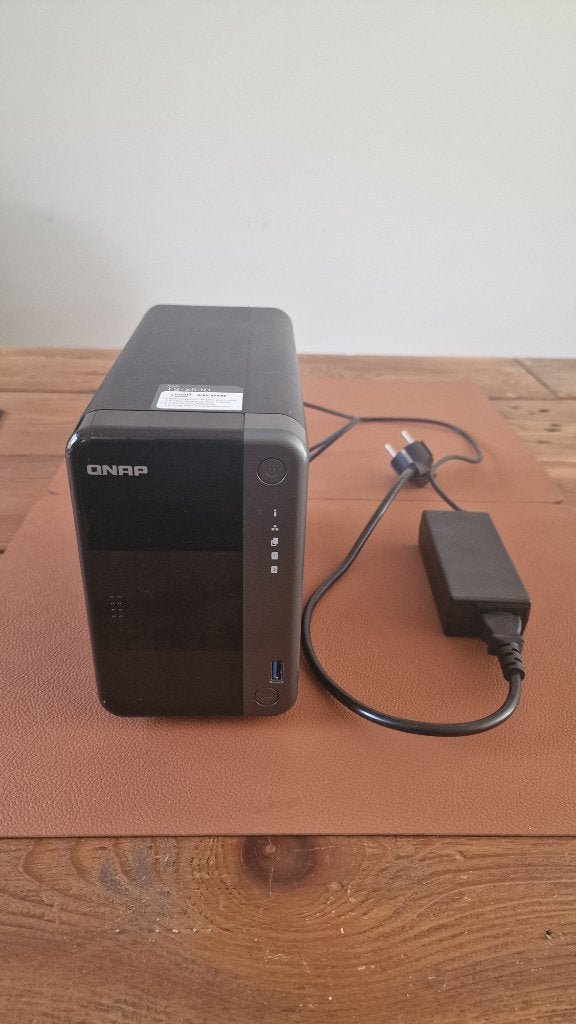 QNAP TS-253D NAS, 2TB SSD, 20GB RAM + Licenties. Tested!, Ophalen, Gebruikt