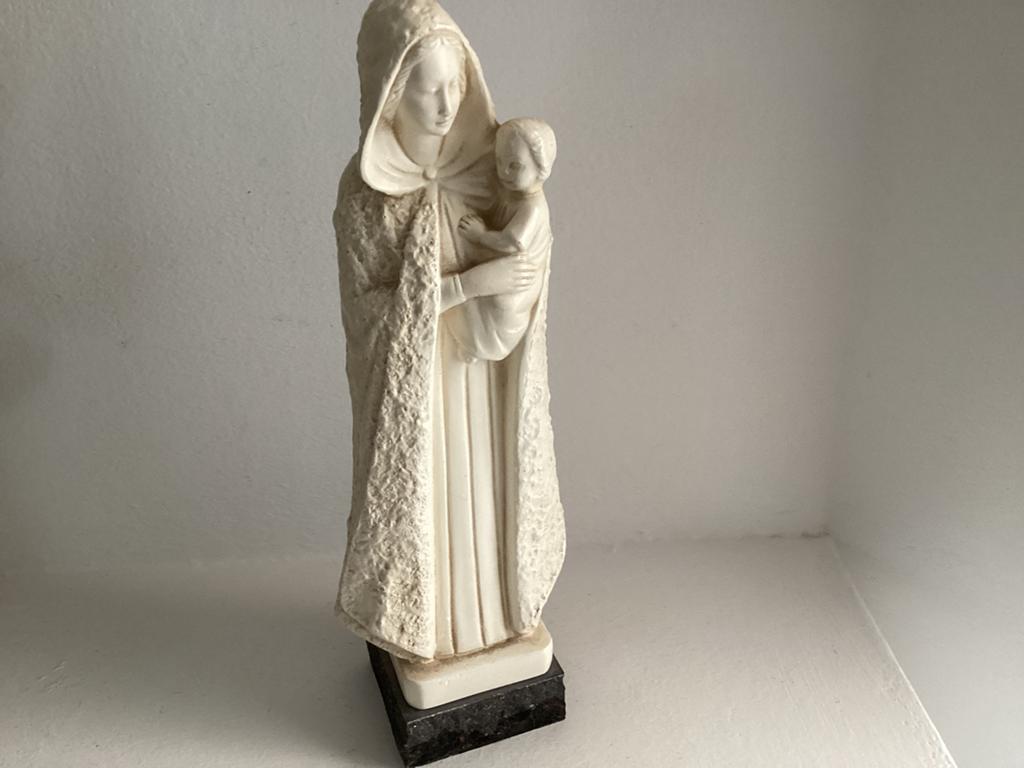 Maria beeld op sokkel, Ophalen of Verzenden